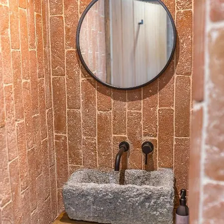 Quirky Retreats - The Coach House בית נופש