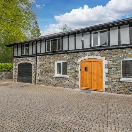 Quirky Retreats - The Coach House *