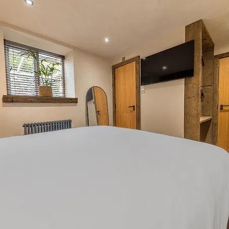 Quirky Retreats - The Coach House