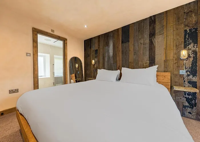 度假居 Quirky Retreats - The Coach House 温德米尔