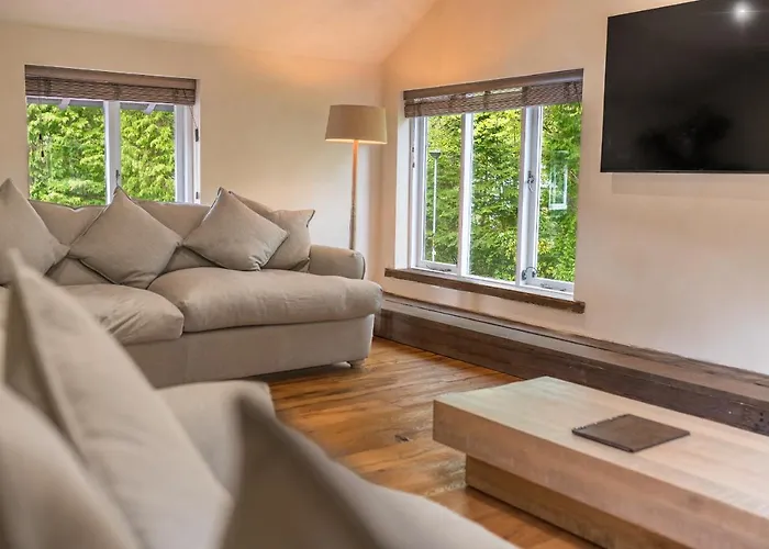 Quirky Retreats - The Coach House 度假居 *