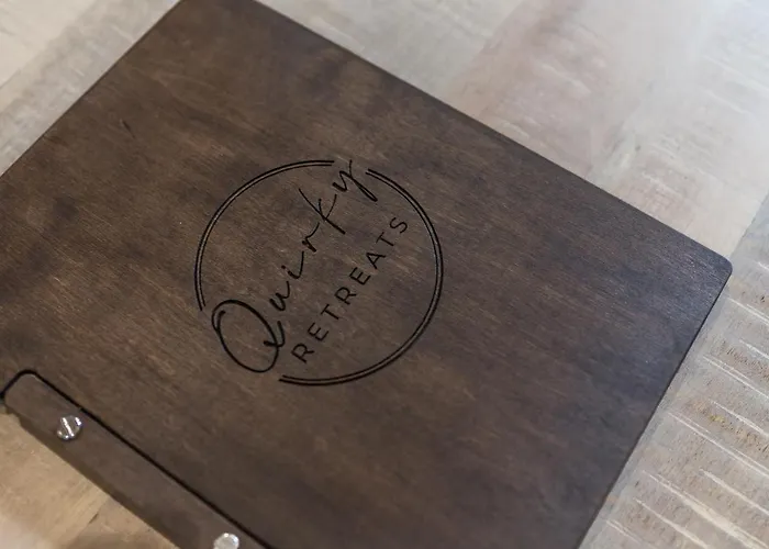 Quirky Retreats - The Coach House 度假居