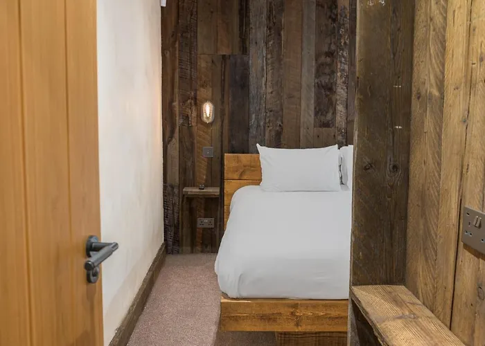 Quirky Retreats - The Coach House 度假居